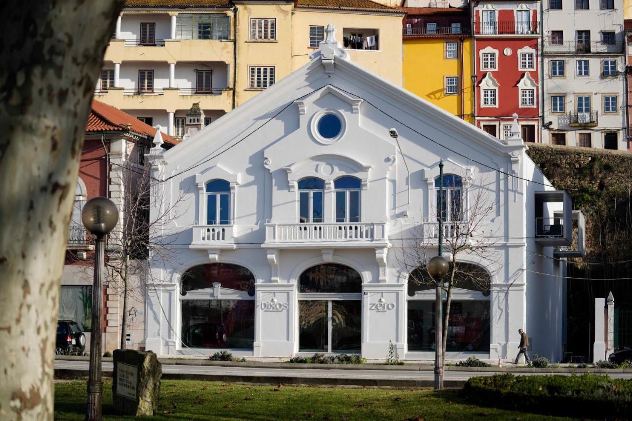 Zero Box Lodge Κοΐμπρα Εξωτερικό φωτογραφία
